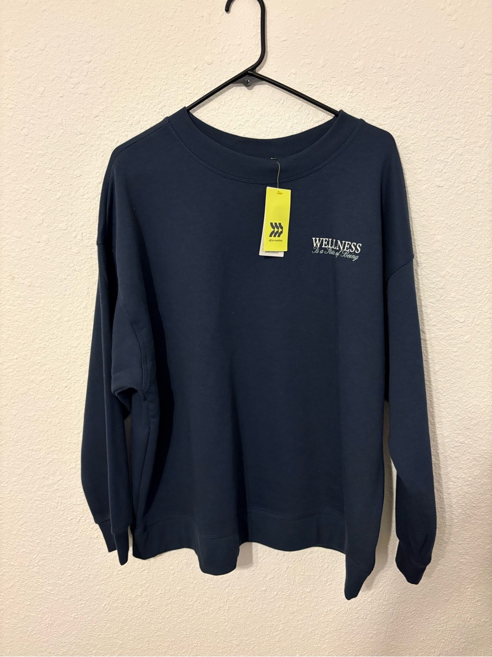 All in motion Women’s Wellness Navy Crewneck Sweatshirt - Cozy Pullover